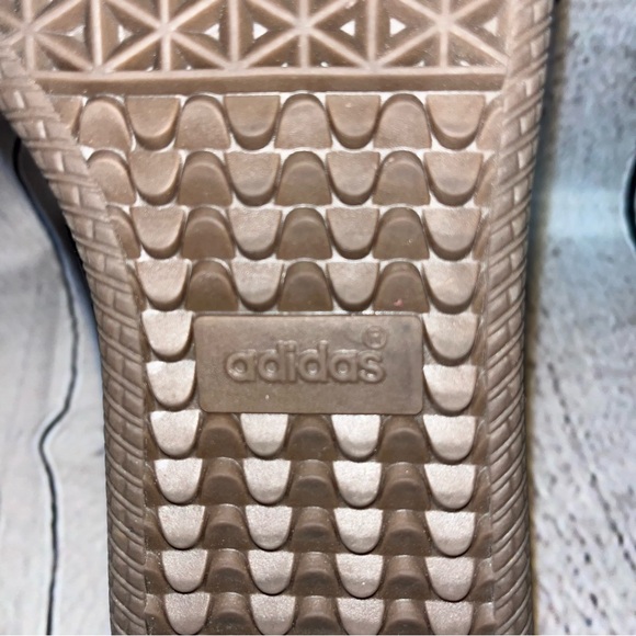 NWT Adidas Samba Classic Sneakers - Picture 12 of 12